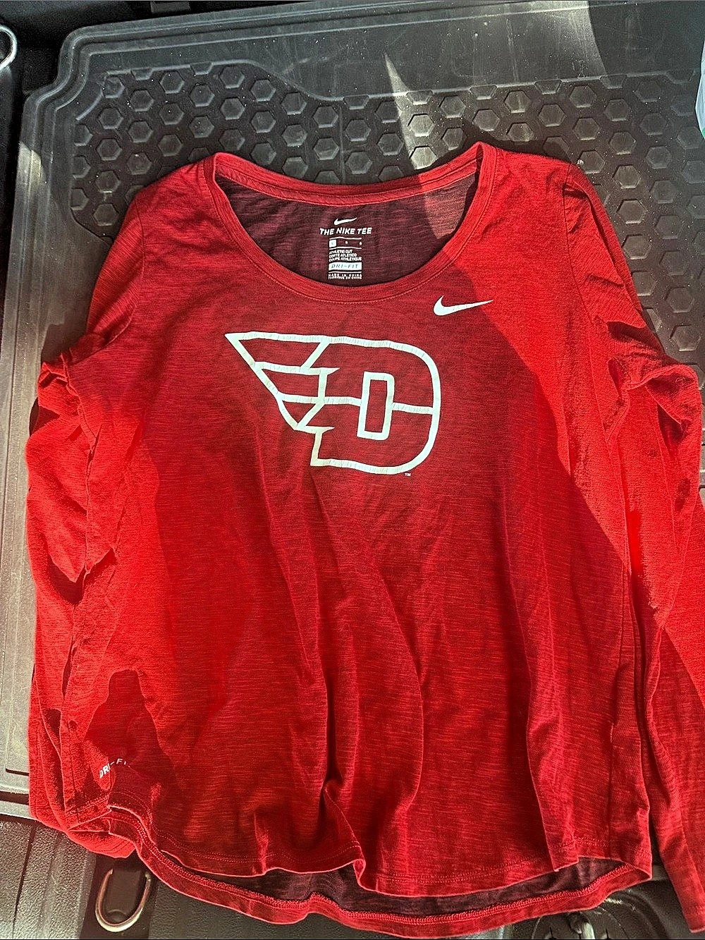 Nike The Nike Tee Dri-Fit University of Dayton Flyers Long Sleeve Shirt